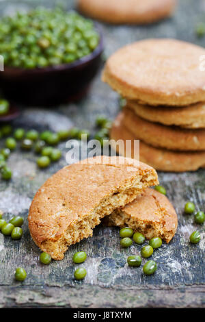 Mung Bohnen Kekse, gesunde vegane Dessert. Stockfoto