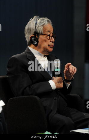 Nobelpreisträger für Literatur, Kenzaburo Oe, besucht Literaturfestival in Lyon Stockfoto