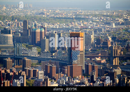 Blick auf Manhattan und Brooklyn Brücken mit Brooklyn über New York City USA Stockfoto