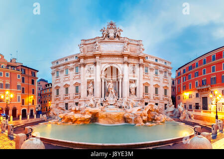 Trevi-Brunnen oder Fontana di Trevi in Rom, Italien Stockfoto