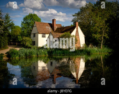 Willy Lotts-Haus, das in vielen Constable Gemälde, darunter "Der Heuwagen" vorgestellt. In der Nähe von Flatford Mühle am Fluss Stour, East Bergholt, S Stockfoto