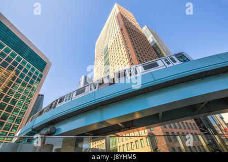 Einschienenbahn in Shiodome Stockfoto