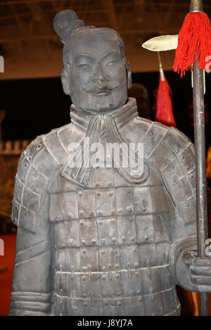 Statuen von der Terrakotta Armee auf dem Festival des Orients in Rom Italien Stockfoto