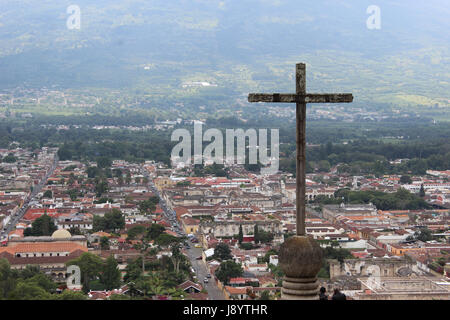 Antigua Guatemala Vista Desde El Cerro De La Cruz, Importante Ciudad colonial de Latino América, Patrimonio cultural De La Humanidad Segun la UNESCO Stockfoto