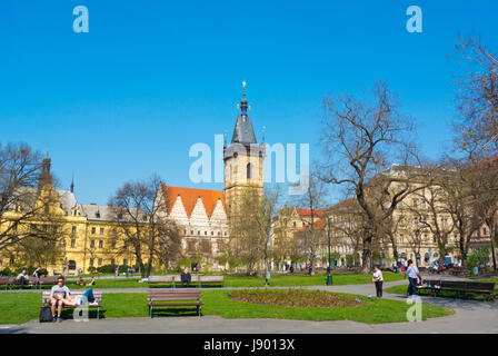 Karlovo Namesti, Karlsplatz, mit Neustädter Radnice, neues Rathaus, Nove Mesto, Prag, Tschechische Republik Stockfoto