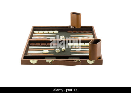 Eine gesamte Backgammon Brettspiel eingerichtet und bereit zum spielen. Auf einer rein weißen Hintergrund isoliert. Stockfoto