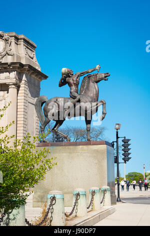 Chicago Illinois Grant Park Gatekeeper Congress Plaza kroatischen geborene Bildhauer Künstler Ivan Mestrovic Equestrian Indianer 1928 Bowman & Spearman unbewaffnet Stockfoto