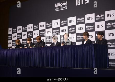 Seoul, Korea. 30. Mai 2017. Pressekonferenz zum Feiern abhalten, BTS Billboard beste social-Media-Sängerin in Seoul, Korea am 30. Mai 2017 zu gewinnen. (China und Korea Rechte heraus) Bildnachweis: TopPhoto/Alamy Live-Nachrichten Stockfoto