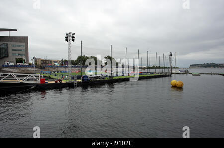 Cardiff, UK. 31. Mai 2017. Einem schwimmenden Stellplatz im Cardiff Bay mit Blick auf Penarth, installiert für den Real Madrid V Juventus UEFA Champions League-Finale in Cardiff, Wales, Vereinigtes Königreich. Bildnachweis: D Legakis/Alamy Live-Nachrichten Stockfoto