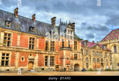 Straße in der alten Stadt Sens - Frankreich Stockfoto