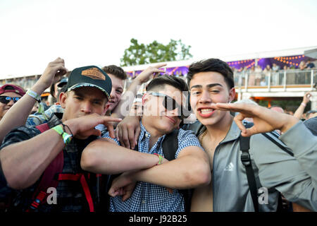 Napa, Kalifornien, 27. Mai 2017 - Festival-Teilnehmer, die Spaß am BottleRock - Bildnachweis: Ken Howard/Alamy Stockfoto