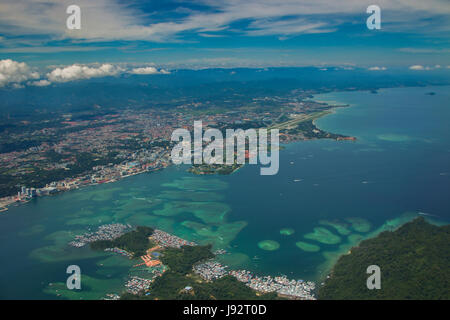 Luftaufnahme der Stadt Kota Kinabalu, Sabah, Malaysia Stockfoto