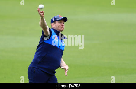 Englands Kapitän Eoin Morgan während der Netze-Sitzung auf das Oval, London. Stockfoto