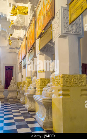 KANDY, SRI LANKA - 28. November 2016: der Innenraum des Sri Dalada Museum befindet sich im Inneren Tempel des heiligen Zahns, am 28. November in Kandy. Stockfoto