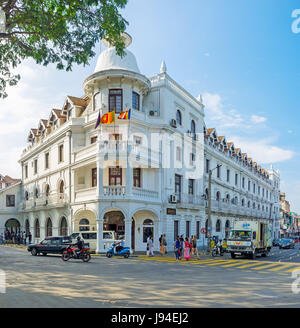 KANDY, SRI LANKA - 28. November 2016: der Kolonialstil Gebäude Queens Hotel eines der ältesten Hotels des Landes ist, liegt im Herzen von der Stockfoto