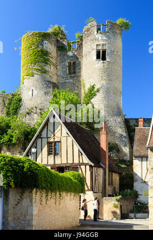 Indre et Loire, Montresor, beschriftet Les Plus Beaux Villages de France, Haus im Dorf und Ruinen Schloss Stockfoto