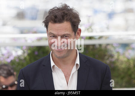 CANNES, Frankreich - 20. Mai: Schauspieler Dominic West besucht "The Square" Fototermin während der 70. jährlichen Cannes Film Festival im Palais des Festivals im 20. Mai 2017 in Cannes, Frankreich. Laurent Koffel/Alamy Live-Nachrichten Stockfoto