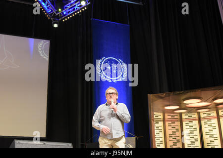 Bonn, Deutschland. 4. Juni, 2017.Colm Meaney (Chief Miles O'Brien in Star Trek: The Next Generation und Star Trek: Deep Space Nine) bei FedCon 26, Europa's größter Star Trek Convention, lädt Prominente und fans um einander begegnen in Autogrammstunden und Platten. FedCon 26 fand Jun 2-5 2017. Bildnachweis: Markus Wissmann/Alamy Live-Nachrichten Stockfoto