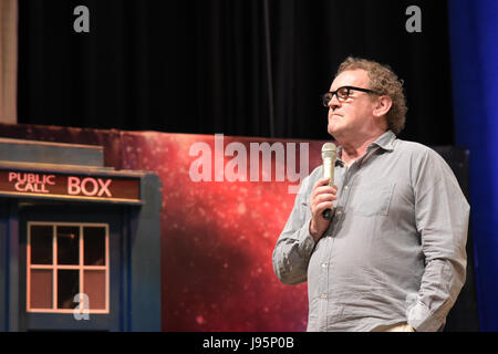 Bonn, Deutschland. 4. Juni, 2017.Colm Meaney (Chief Miles O'Brien in Star Trek: The Next Generation und Star Trek: Deep Space Nine) bei FedCon 26, Europa's größter Star Trek Convention, lädt Prominente und fans um einander begegnen in Autogrammstunden und Platten. FedCon 26 fand Jun 2-5 2017. Bildnachweis: Markus Wissmann/Alamy Live-Nachrichten Stockfoto