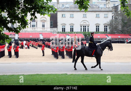 Mitglieder der Sparte Haushalt Proben Trooping die Farbe in London am 31. Mai 2017. Die Zeremonie für den Geburtstag der Königin ist am 17. Juni Stockfoto