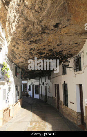 Bauten mit Höhle Felsdach Setenil de las Bodegas, Provinz Cadiz, Spanien Stockfoto