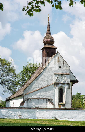 Kapelle unserer Mutter Gottes in der Nähe von Veveri Burg, Mähren, Tschechien. Reiseziel. Religiöse Architektur. Stockfoto