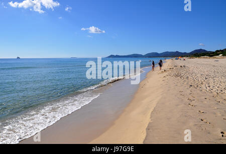 Costa Rei Strandblick - mediterrane Meerblick auf der Insel Sardinien in Italien Stockfoto