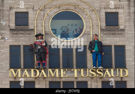 Das Vorzeichen des Madame Tussauds Wachsfigurenkabinett in Amsterdam, Niederlande. Stockfoto