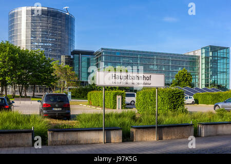 VW, Glaeserne Manufaktur, Volkswagen Auto Werk Dresden, Sachsen, Deutschland, Europa Stockfoto