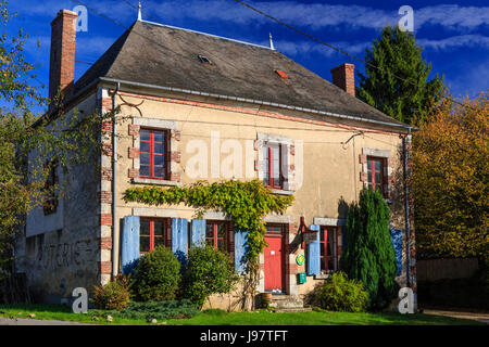 Frankreich, Cher, La Borne, Haus und Töpferei Stockfoto