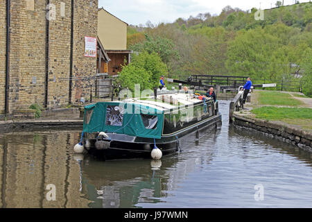 Kahn, Royboy, verlassen Schloss am Rochdale Kanal, Sowerby Bridge Stockfoto