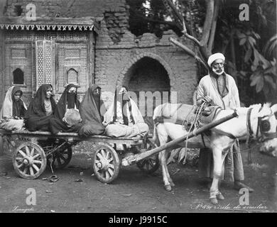 Zangaki. 0896 Araber mit drei Frauen und zwei Diener beschnitten entsättigt Stockfoto