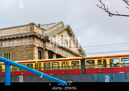 Berlin, Museumsinsel Mit Bode Und Pergamonmuseum Stockfoto