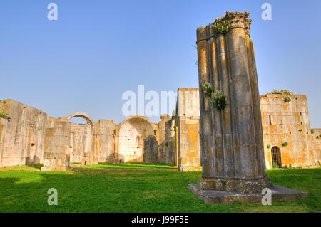 Kirche von SS Trinità. Venosa. Basilikata. Italien. Stockfoto