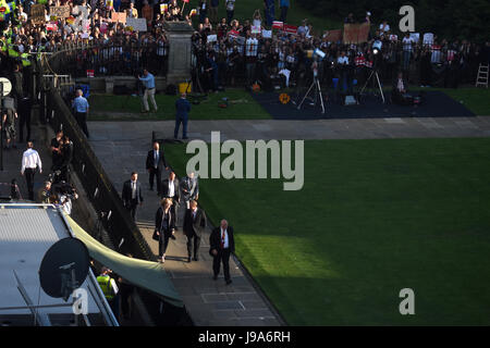 Cambridge, UK. 31. Mai 2017. Hause Sekretär Amber Rudd kommt im Senat-Haus für die BBC-Wahldebatte in Cambridge. Bildnachweis: Ben Grant/Alamy Live-Nachrichten Stockfoto