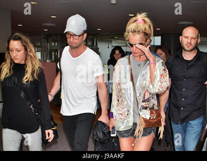 Britney Spears, 1. Juni 2017, Tokio, Japan: Sängerin Britney Spears kommt am Narita International Airport in Chiba, Japan, am 1. Juni 2017. Bildnachweis: AFLO/Alamy Live-Nachrichten Stockfoto