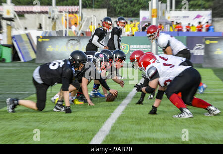 1. Juni 2017 - XI, Xi ' an, China - Xi ' an, CHINA-1. Juni 2017: (nur zur redaktionellen Verwendung. CHINA aus)-Rugby-Teams erhalten strenge Ausbildung in Xi ' an, Nordwesten der chinesischen Provinz Shaanxi, 1. Juni 2017. (Kredit-Bild: © SIPA Asien über ZUMA Draht) Stockfoto