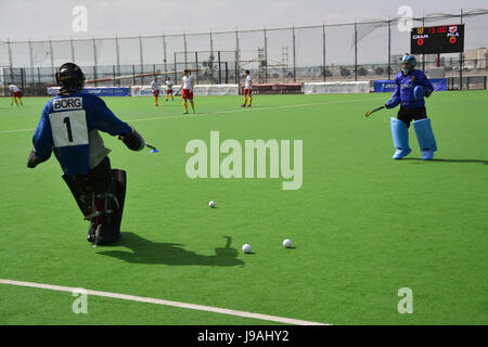 Gibraltar. 1. Juni 2017. Grammatiker (Gibraltar) 2-2 HAHK Mladost (Kroatien) Rollstuhlbasketball 2017 Club Challenge II Turnier, Bayside Hockey Pitch, Victoria Stadion, Gibraltar. Bildnachweis: Stephen Ignacio/Alamy Live-Nachrichten Stockfoto