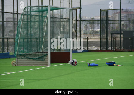 Gibraltar. 1. Juni 2017. Grammatiker (Gibraltar) 2-2 HAHK Mladost (Kroatien) Rollstuhlbasketball 2017 Club Challenge II Turnier, Bayside Hockey Pitch, Victoria Stadion, Gibraltar. Bildnachweis: Stephen Ignacio/Alamy Live-Nachrichten Stockfoto