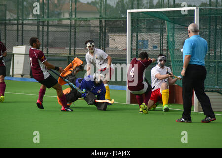 Gibraltar. 1. Juni 2017. Grammatiker (Gibraltar) 2-2 HAHK Mladost (Kroatien) Rollstuhlbasketball 2017 Club Challenge II Turnier, Bayside Hockey Pitch, Victoria Stadion, Gibraltar. Bildnachweis: Stephen Ignacio/Alamy Live-Nachrichten Stockfoto