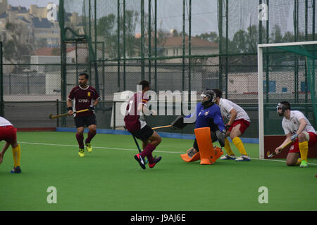 Gibraltar. 1. Juni 2017. Grammatiker (Gibraltar) 2-2 HAHK Mladost (Kroatien) Rollstuhlbasketball 2017 Club Challenge II Turnier, Bayside Hockey Pitch, Victoria Stadion, Gibraltar. Bildnachweis: Stephen Ignacio/Alamy Live-Nachrichten Stockfoto