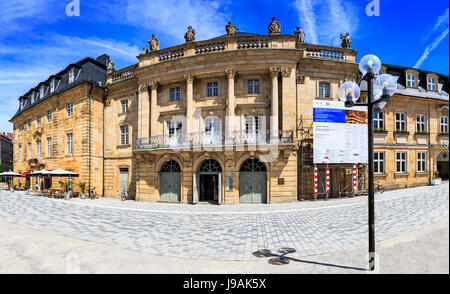 BAYREUTH, Deutschland - CIRCA MAI 2016: Das Markgräfliche Opernhaus Alias Markgraefliches Opernhaus in Bayreuth, Deutschland Stockfoto