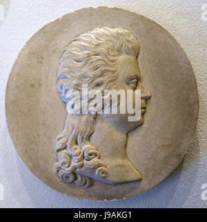 Die Gipsbüste von Wolfgang Amadeus Mozart, die von Leonhard Posch 1788 geschaffen wurde, greift das Gleichnis des Komponisten auf und ist im Bode Museum in Berlin untergebracht. Stockfoto