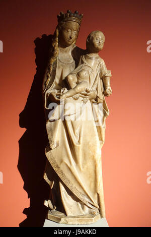 Madonna mit Kind, vermutlich von Gil de Siloe, c. 1490, Alabaster Bode Museum DSC03246 Stockfoto