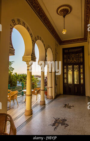 Der PALACIO DE VALLE ist ein schönes Beispiel der maurischen Architektur nahe dem Ende der Halbinsel PUNTA GORDA - CIENFUEGOS, Kuba Stockfoto