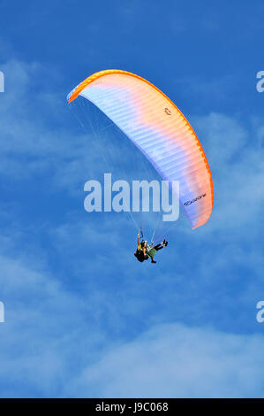 Drachenfliegen über Sao Conrado Beach -3/8/2011 Stockfoto