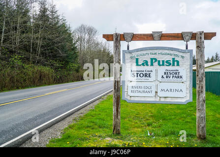 La Push Willkommen Schild - Strand im Reservat der Quileute Tribe - Gabeln - WASHINGTON Stockfoto