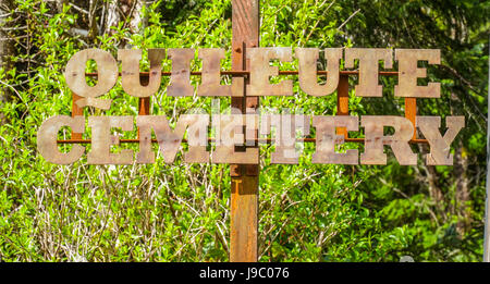 Eingang zu den Quileute Friedhof - Quillayute Tribe - Gabeln - WASHINGTON Stockfoto