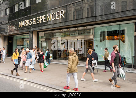 Die Markierungen und Spencer Pantheon-Flagship-Store auf der Oxford Street - ein Grade 1 aufgeführten Gebäude, Stockfoto