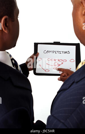 Afrikanische amerikanische Geschäftsleute arbeiten an Strategien. Stockfoto